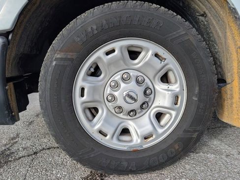 Used 2018 Nissan NV 2500 SV w/ Navigation Package image 26