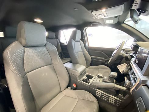 New 2026 Toyota 4Runner SR5 image 27