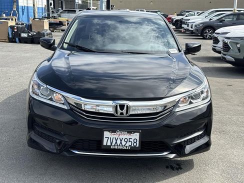 Used 2017 Honda Accord LX image 8