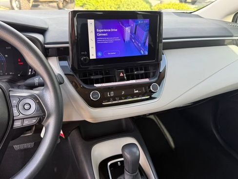 Used 2026 Toyota Corolla LE FWD image 17