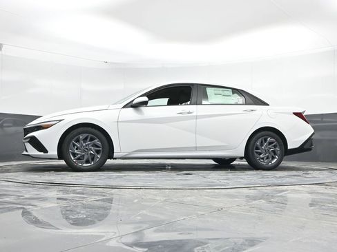 New 2026 Hyundai Elantra Blue image 49