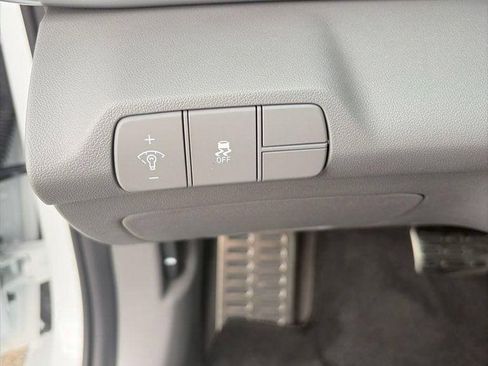 New 2026 Hyundai Elantra Sport FWD image 14