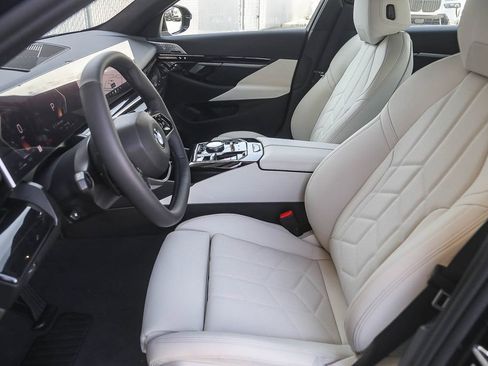 New 2026 BMW 530i RWD image 14