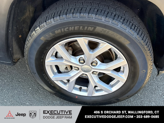 Used 2022 Jeep Grand Cherokee Limited AWD/4WD image 7