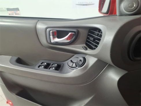 Used 2004 Hyundai Santa Fe 2WD image 27