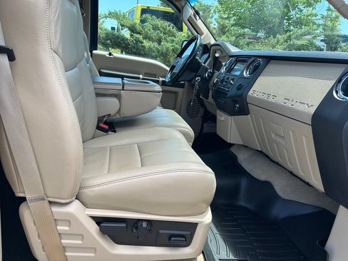 Used 2010 Ford F350 4x4 Crew Cab Super Duty image 29