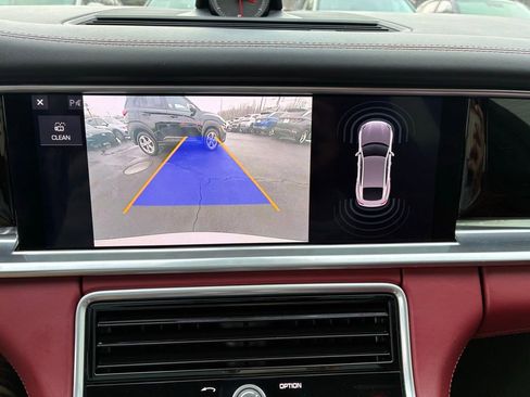 Used 2018 Porsche Panamera 4S image 37