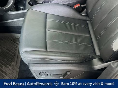Used 2023 Audi Q4 e-tron Premium Plus w/ Premium Plus AWD/4WD image 25
