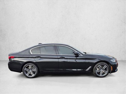 Used 2023 BMW 530i w/ Convenience Package image 4