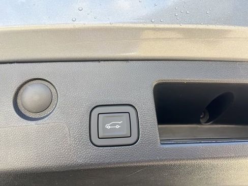 New 2026 Chevrolet Equinox LT image 7