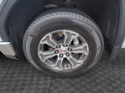 Used 2024 GMC Sierra 1500 SLT image 24