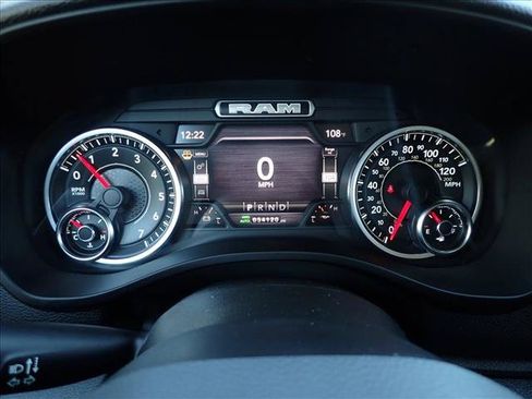 Used 2022 RAM 1500 Laramie AWD/4WD image 23
