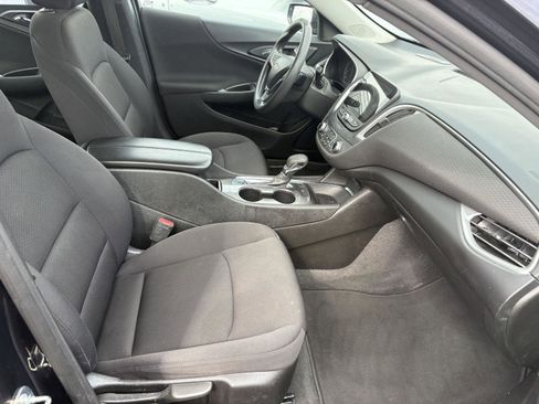 Used 2023 Chevrolet Malibu LT image 14