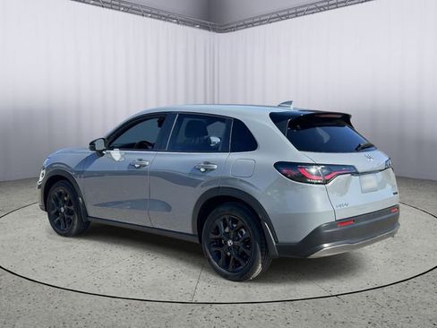Used 2024 Honda HR-V Sport image 7
