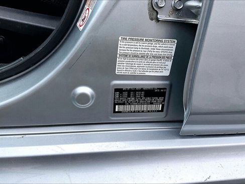 Used 2012 Subaru Legacy 2.5i Premium w/ All-Weather Pkg image 19