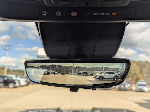 Used 2024 Chevrolet Silverado 1500 ZR2 w/ Technology Package image 46