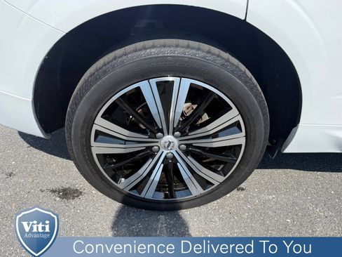 Used 2023 Volvo XC60 B5 Plus w/ Climate Package AWD/4WD image 14
