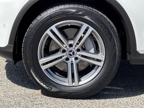 Used 2022 Mercedes-Benz GLC 300 image 25