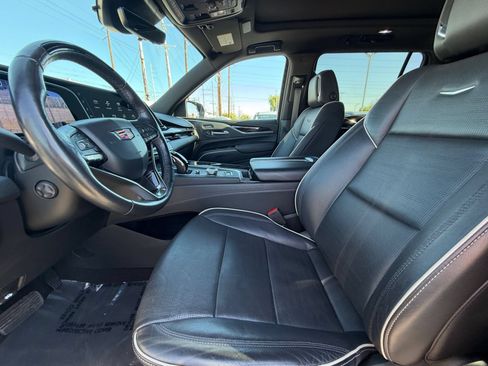 Used 2023 Cadillac Escalade ESV Sport AWD/4WD image 30