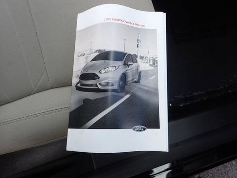 Used 2019 Ford Fiesta SE FWD image 25