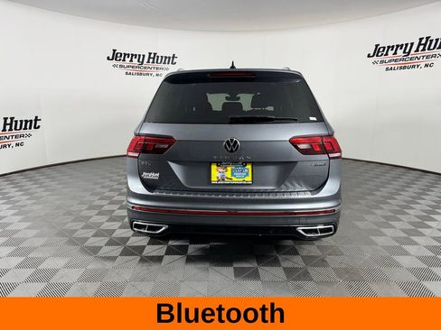 Used 2022 Volkswagen Tiguan SEL R-Line image 8