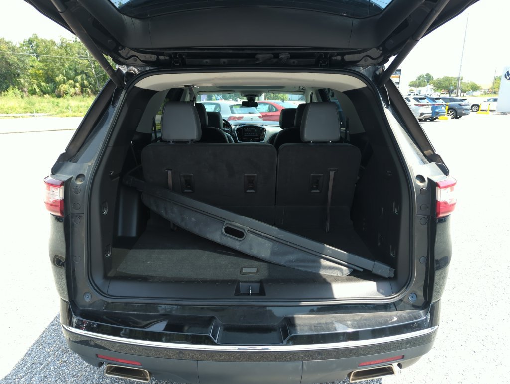 Used 2019 Chevrolet Traverse Premier w/ Driver Confidence II Package FWD image 34