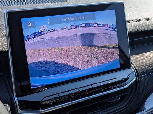 New 2026 Jeep Compass Latitude image 18