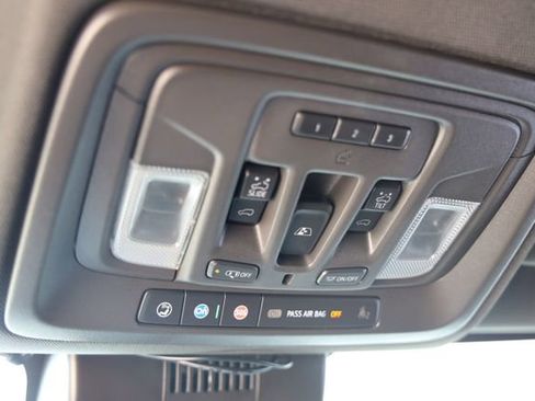 Certified 2023 Chevrolet Silverado 1500 High Country w/ High Country Premium Package AWD/4WD image 26