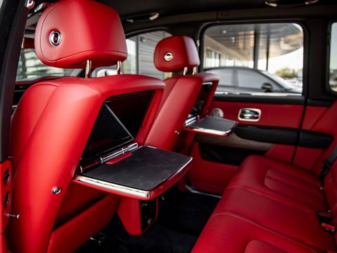 New 2026 Rolls-Royce Cullinan image 40