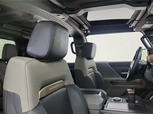 Used 2024 GMC Hummer EV 3X w/ LPO, Illumination Package image 20