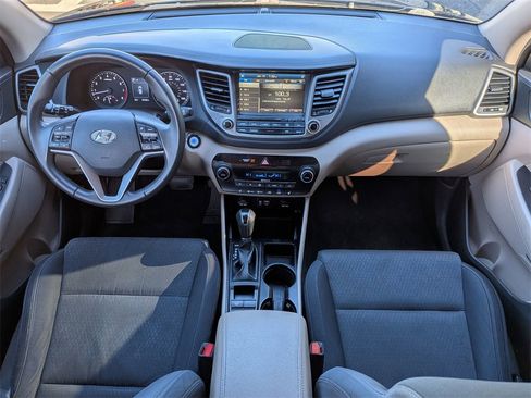 Used 2017 Hyundai Tucson Limited image 19
