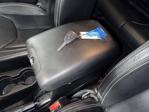 Used 2014 Jeep Wrangler Sahara w/ Connectivity Group image 24