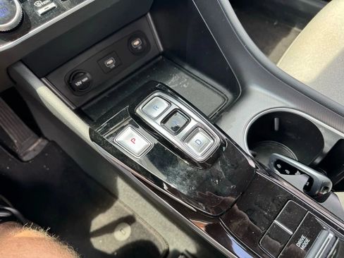 Used 2021 Hyundai Sonata SEL FWD image 25