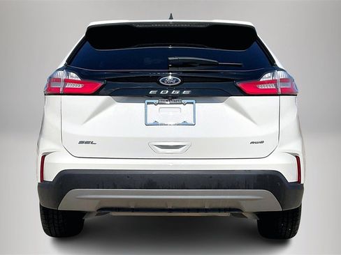 Certified 2022 Ford Edge SEL w/ Convenience Package image 6
