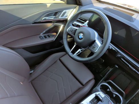 Used 2025 BMW X1 xDrive28i w/ Premium Package AWD/4WD image 35