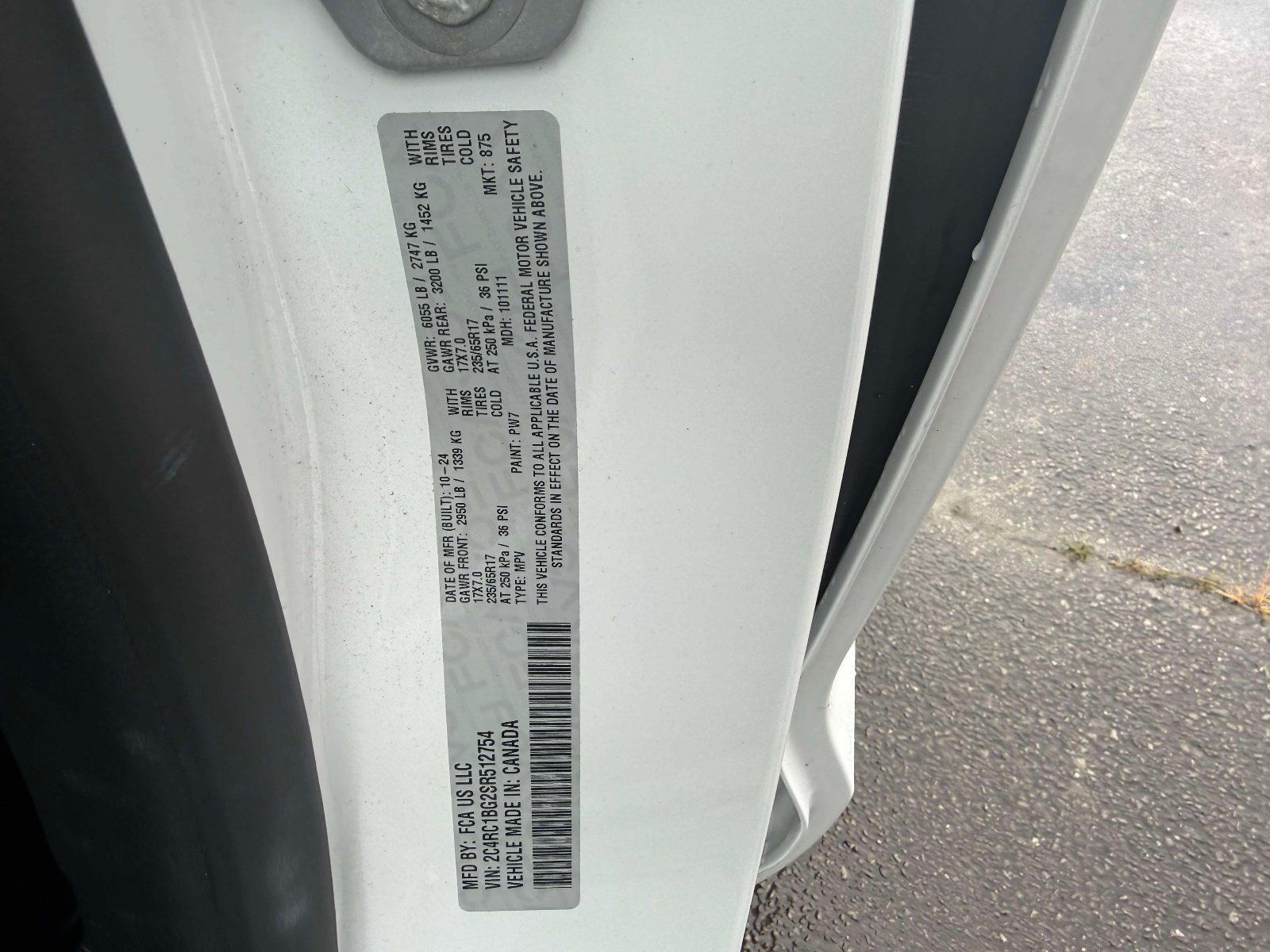 Used 2025 Chrysler Pacifica Select FWD image 8