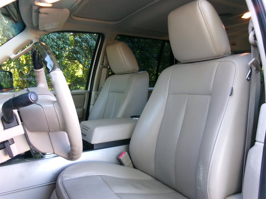 Used 2012 Ford Expedition Limited AWD/4WD image 14