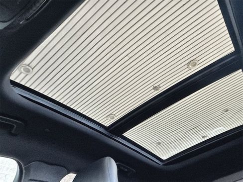 Used 2019 Lincoln Nautilus Reserve image 18