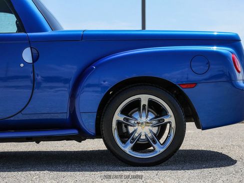 Used 2006 Chevrolet SSR w/ Preferred Equipment Group RWD image 70