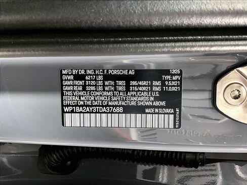 New 2026 Porsche Cayenne image 23