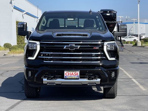 New 2026 Chevrolet Silverado 2500 LT w/ Z71 Chrome Sport Edition AWD/4WD image 3