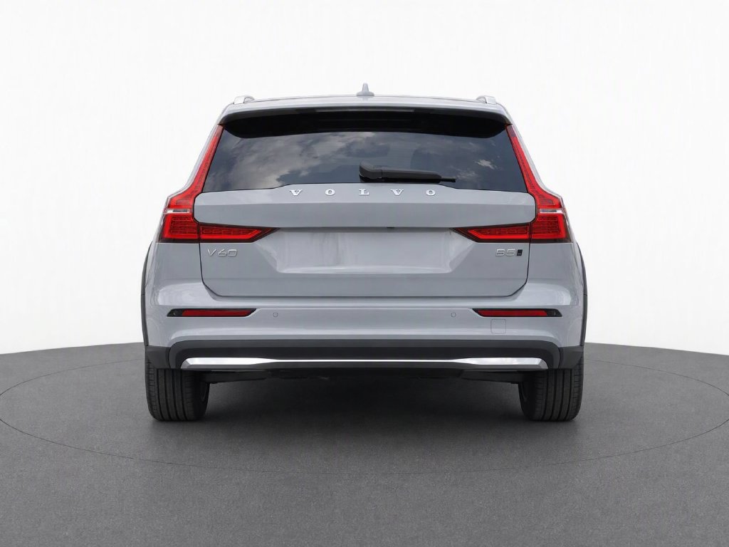 Used 2025 Volvo V60 B5 Cross Country Plus AWD/4WD image 5