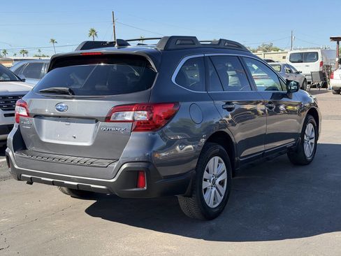 Used 2018 Subaru Outback 2.5i Premium image 10