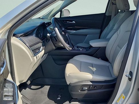 Used 2019 Cadillac XT4 Premium Luxury FWD image 13
