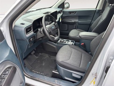 New 2025 Ford Maverick XLT w/ Black Appearance Package image 9