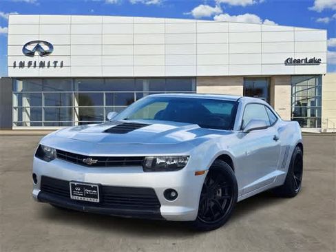 Used 2015 Chevrolet Camaro LT image 1