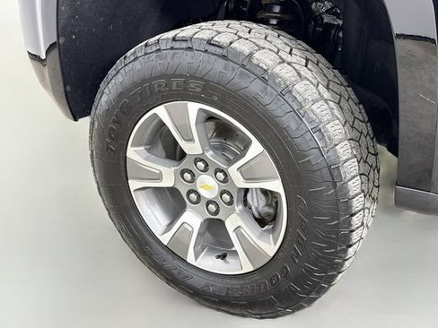Used 2019 Chevrolet Colorado Z71 AWD/4WD image 30