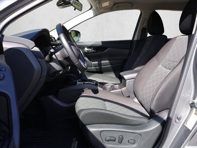 Used 2019 Nissan Rogue Sport SV w/ Technology Package AWD/4WD image 21