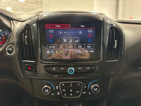 Used 2023 Chevrolet Traverse RS image 28