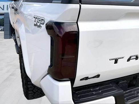 Used 2025 Toyota Tacoma TRD Sport AWD/4WD image 22